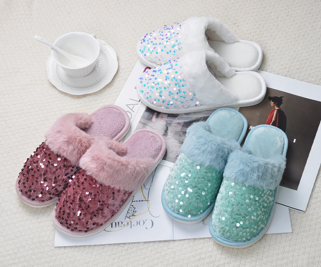 Fashionable sequin European and American home slippers Anti slip and comfortable plush slippers